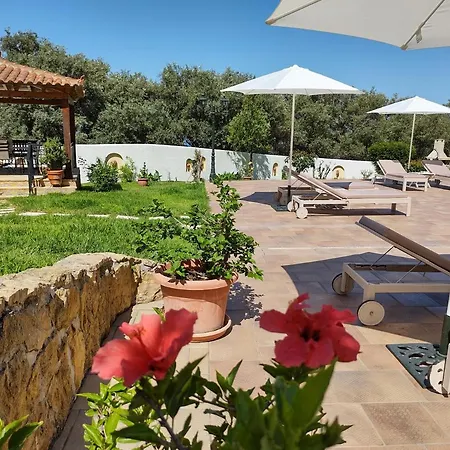 Апарт-отель Archontiko Loukis Corfu (city)