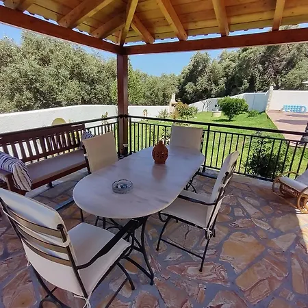 Апарт-отель Archontiko Loukis Corfu (city)