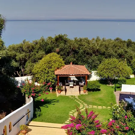 Archontiko Loukis Апарт-отель 3*